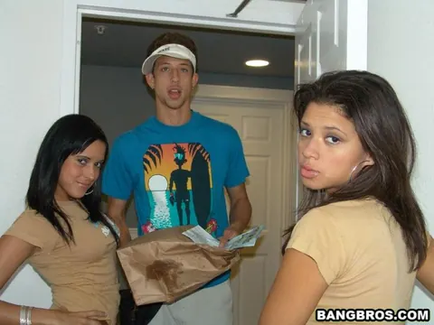 Natalia Woods: Busty Latina Brunette Gets Pussy Licked in a Threesome – photo 16 of 16