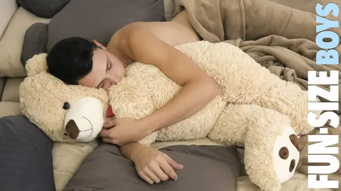 Twink Kisses Jock Before Bareback Missionary Fuck – photo 1 of 20