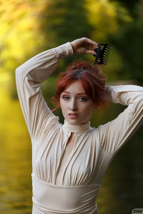 Lady Noire: Redhead in a Dress Lifts Hem and Flashes Her Pussy – photo 5 of 13
