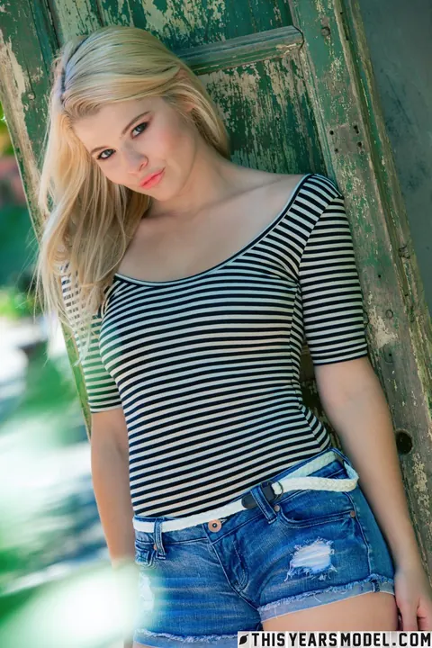 Mindy Corin: Blonde Babe with Big Tits Strips Out of Her Shorts Outdoors – photo 3 of 15