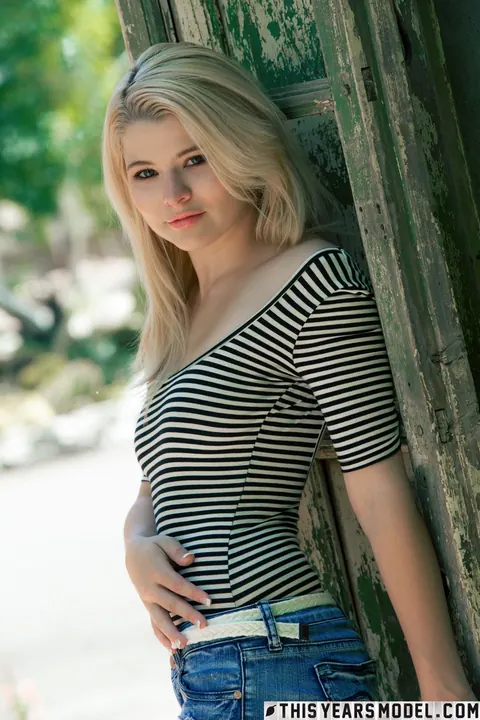 Mindy Corin: Blonde Babe with Big Tits Strips Out of Her Shorts Outdoors – photo 2 of 15