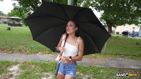 Lola Rose: Redhead in Shorts Takes Interracial Anal Outdoors – photo 3 of 21