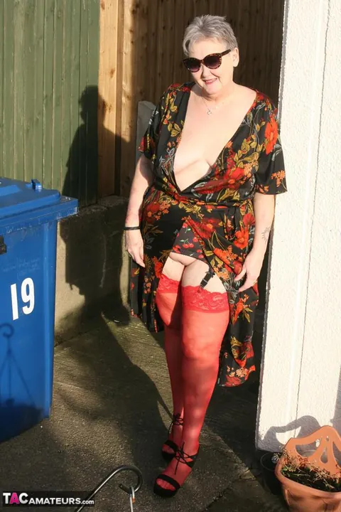 Valgasmic Exposed: BBW Redhead in Heels and Glasses Shows Her Big Ass – photo 6 of 20