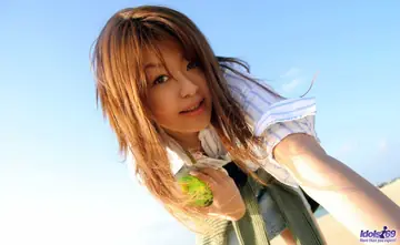 Nagsa Sasaki – Japanese Redhead MILF Strips Out of Her Bikini on the Beach
