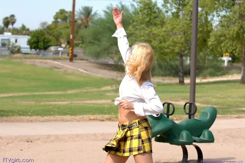 Tall Blonde in Costume and Glasses Toys Her Ass in Public – photo 9 of 20