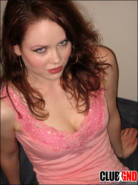 Redhead Strips Out of Her Jeans and Panties – photo 1 of 12