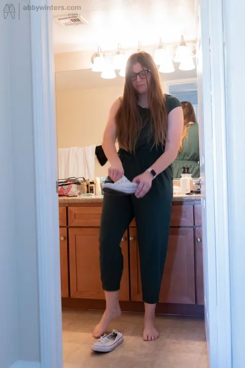 Australian BBW Changes Lingerie in the Bathroom – photo 16 of 20