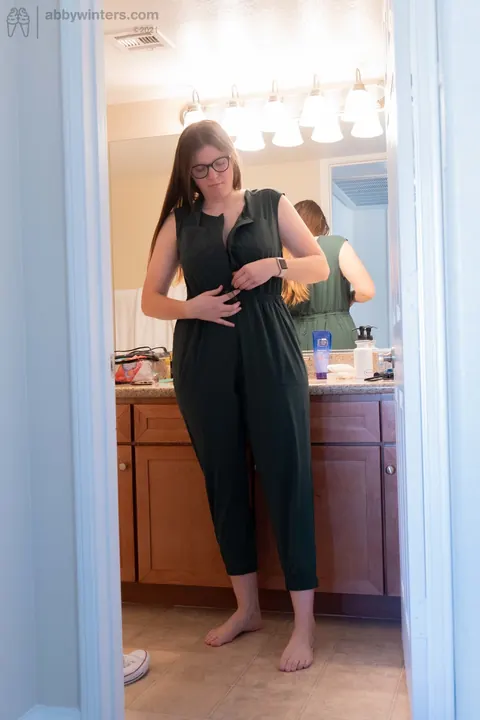 Australian BBW Changes Lingerie in the Bathroom – photo 14 of 20