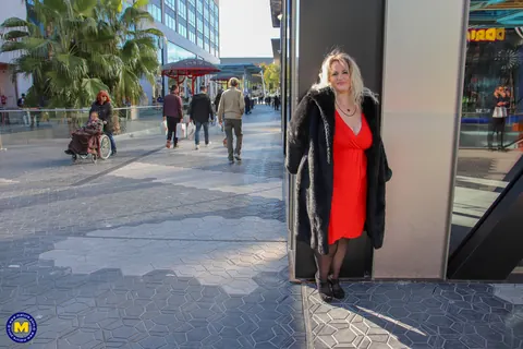 Musa Libertina: Spanish Blonde MILF Poses Nude Outdoors with a Partner – photo 9 of 18