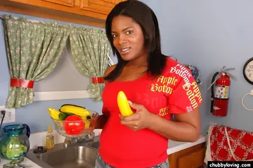 Ebony MILF Strips Out of Her Panties to Show Her Curves