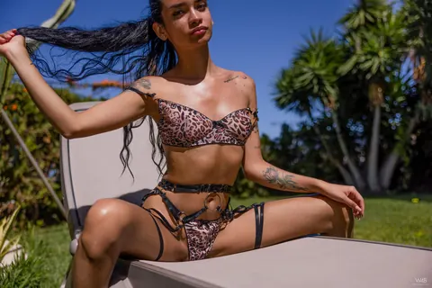 Latina Brunette Strips Out of Her Lingerie by the Pool – photo 6 of 21