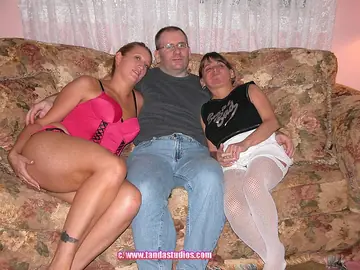 Brianna Cummings – Tattooed Brunette MILF in Lingerie and Skirt Takes a Threesome Cumshot