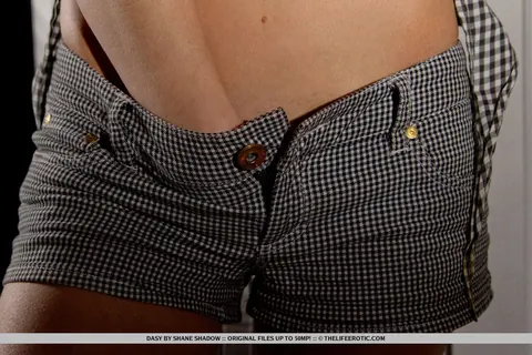 Dasi West: Brunette Removes Her Shorts and Fingers Her Pussy – photo 7 of 16
