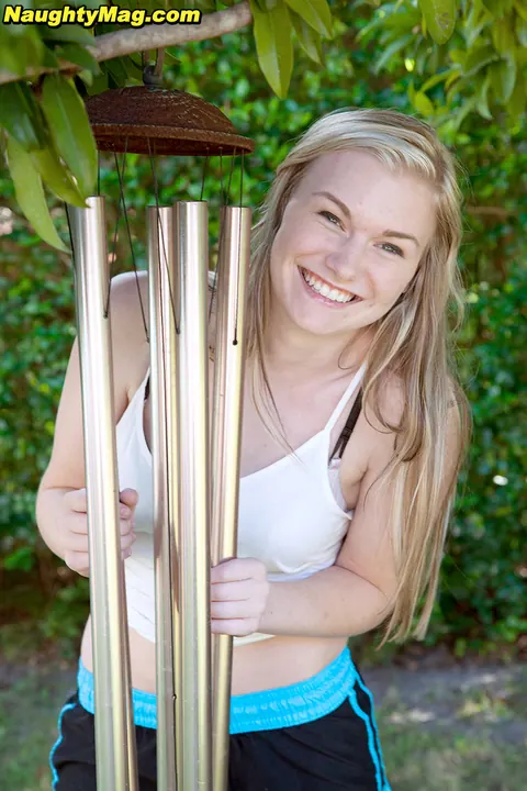 Cassidy Ryan: Blonde Amateur Reveals Her Natural Tits Outdoors in a Bikini – photo 10 of 16