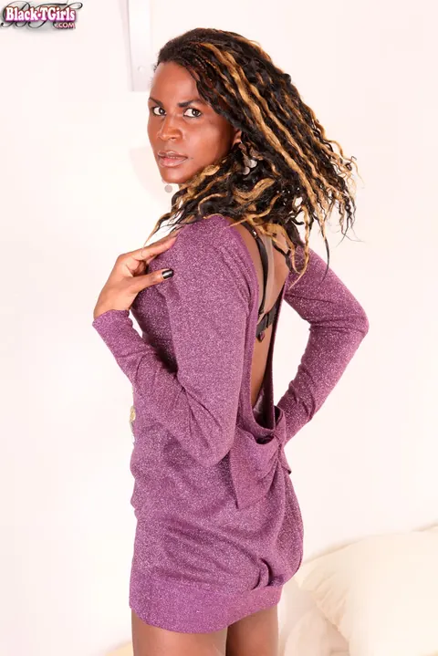 Ebony Trans Woman Stands Nude and Turns Slowly for the Camera – photo 1 of 16