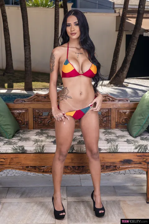 Kelly Oliveira: Petite Latina with Big Tits Strips and Spreads Outdoors – photo 5 of 21