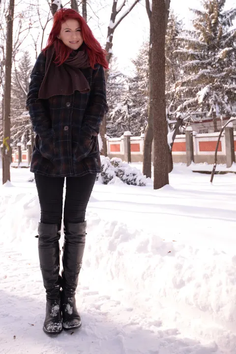 Redhead Strikes Poses Outdoors While Staying Clothed – photo 11 of 17