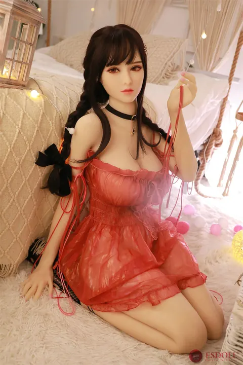 Woman Strips Nude and Displays Her Pink Pussy – photo 4 of 18