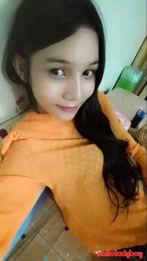 Asian Trans Woman Poses in Dresses Then Strips Nude – photo 14 of 20
