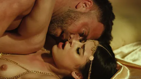 Kylie Rocket: Brunette PAWG Fucks a Muscular Guy in the Bedroom – photo 17 of 21