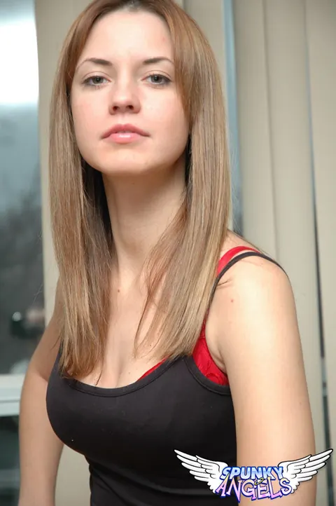 Woman in Red Lingerie Bends Over and Pulls Panties Aside – photo 1 of 12
