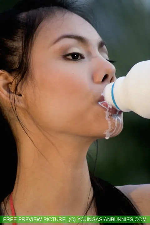 May Supha: Asian Brunette in a Bikini Poses and Shows Her Enhanced Tits and Face – photo 4 of 16