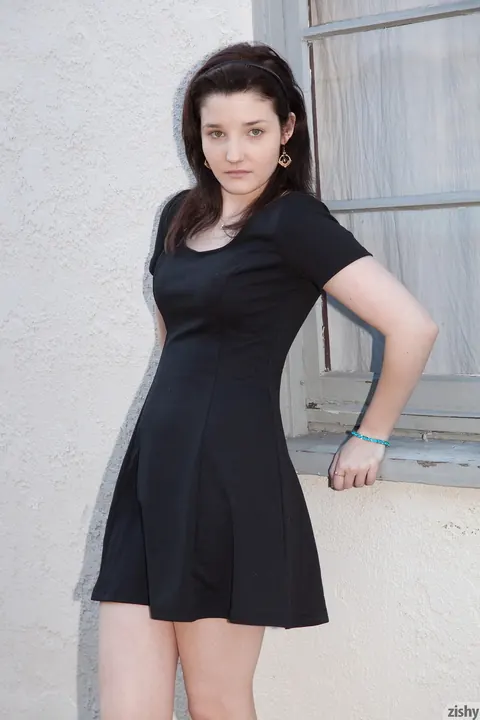 Thick Brunette in a Dress Flashes Her Panties and Ass – photo 3 of 11