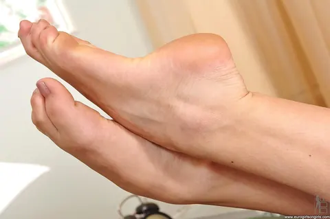 Gita B: European Blondes Lick Pussy and Play with Feet in Uniforms – photo 18 of 21