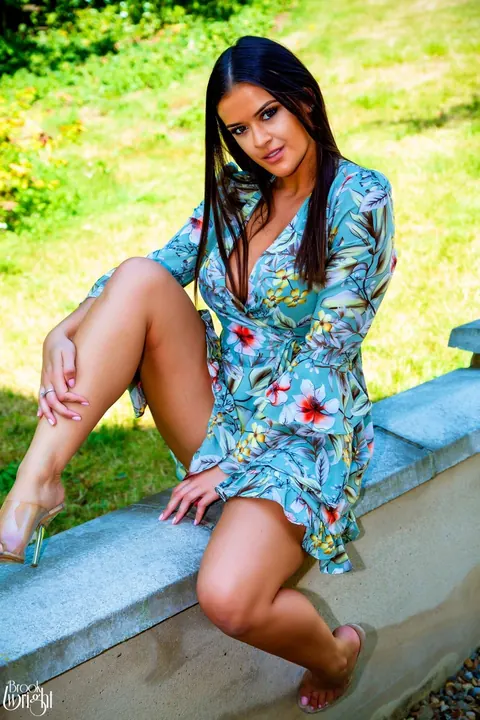 Brook Wright: Busty British Brunette Strips Out of Her Bikini Outdoors – photo 3 of 12