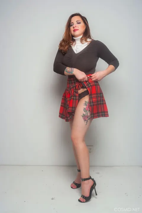 Paige Rad: Redhead BBW Strips to Heels Showing Her Big Tits – photo 5 of 16