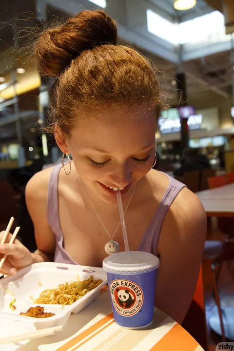 Wendy Patton: Petite Redhead Flashes Her Firm Booty in Public – photo 11 of 13
