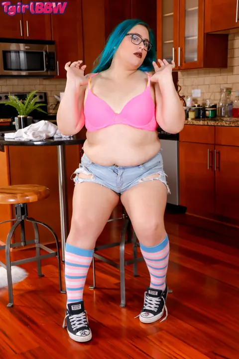 BBW Trans Woman Strips Out of Her Panties and Poses Nude – photo 5 of 16