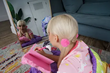 Jessica Starling – Blonde in Pigtails and Stockings Sucks and Fucks a Man for a Facial