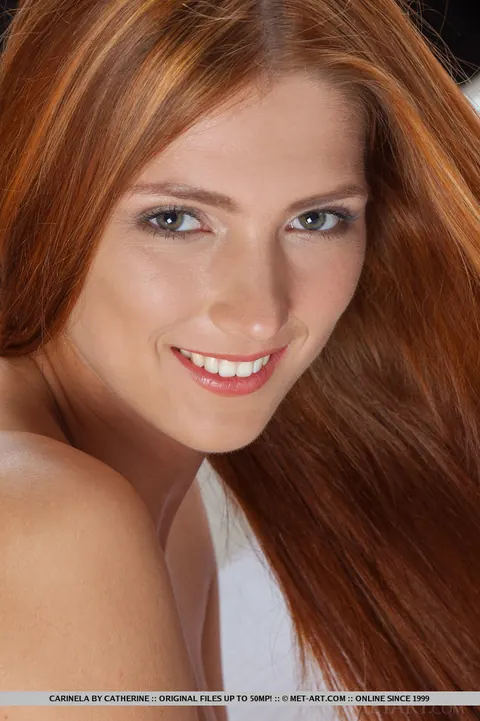 Thick Redhead Spreads Her Shaved Pussy – photo 15 of 18