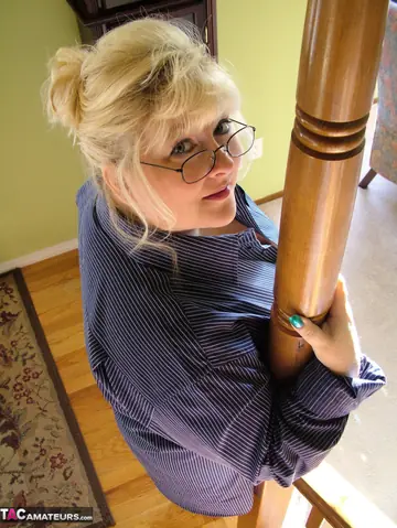 Chubby Blonde MILF Spreads Her Shaved Pussy in a Skirt