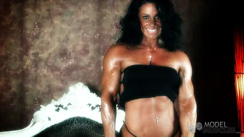 Debbie Bramwell: Brunette MILF Poses in the Gym – photo 18 of 21