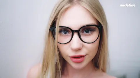 Tall Skinny Blonde in Glasses Poses in the Office – photo 4 of 16