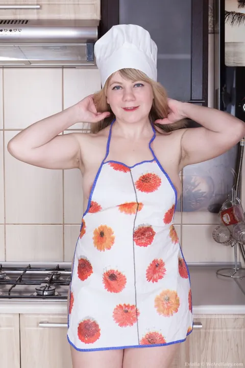 Chubby Blonde Bares Her Hairy Pussy in the Kitchen – photo 1 of 18