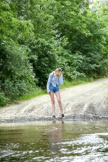 Tall Slim Blonde Sucks and Rides by the Car Outdoors