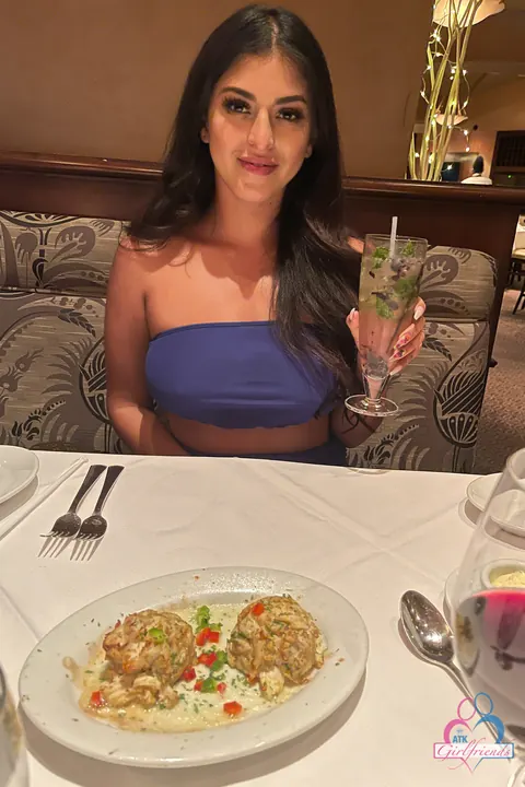 Sophia Leone: Latina with Big Natural Tits Undresses and Spreads Her Pussy – photo 20 of 20