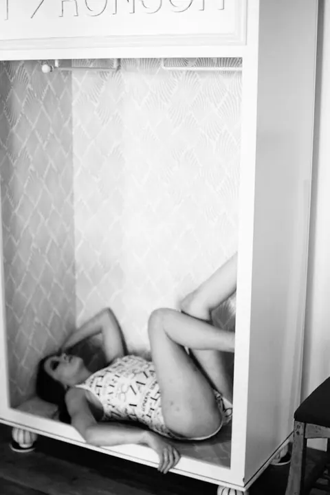 Woman Sheds Her Clothing and Poses Fully Nude – photo 4 of 21