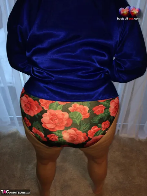 Bustybliss: Mature Brunette Shows Her Big Natural Tits and Feet in Panties – photo 4 of 16