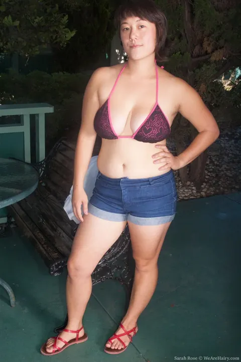 Sarah Rose: Tall Asian MILF Strips Out of Her Shorts and Spreads – photo 2 of 12