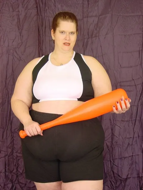 Busty BBW Masturbates with a Baseball Bat Dildo – photo 6 of 20