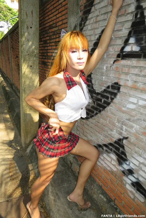 Trans Woman Fingers Herself and Spreads Her Legs – photo 3 of 19