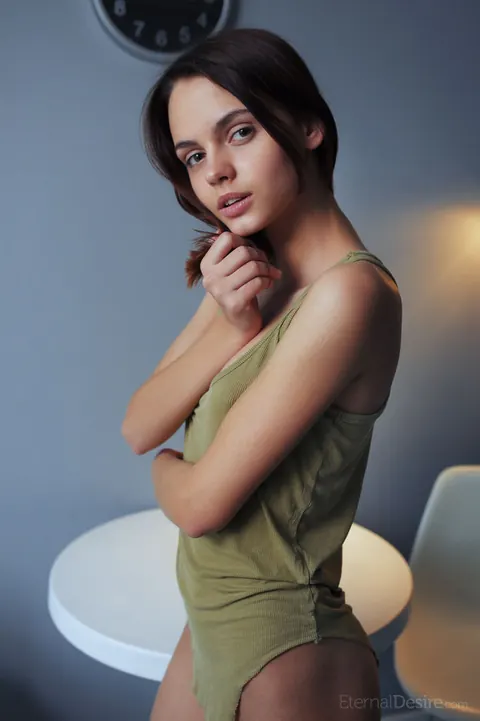 Lilit Ariel: Skinny Brunette Hikes Her Dress and Spreads on the Table – photo 3 of 16