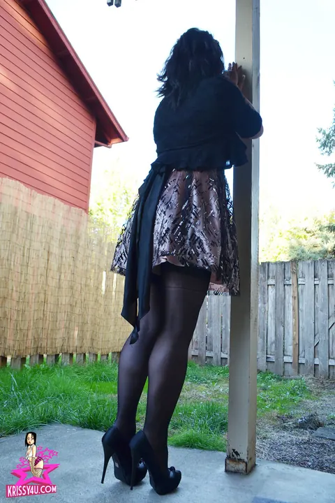 Curvy Asian Trans Woman Reveals Her Cock in a Skirt – photo 3 of 16