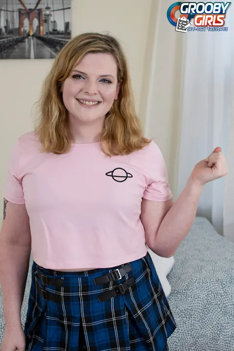 Thick Trans Woman Strips Nude and Poses Slowly – photo 1 of 16