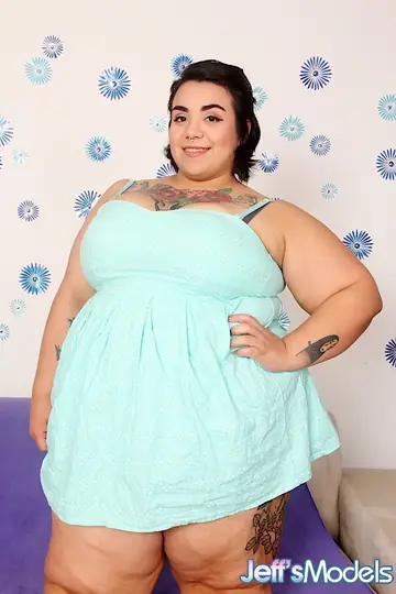 Mia Riley – BBW in a Skirt Sucks Cock and Takes Cum in Her Mouth