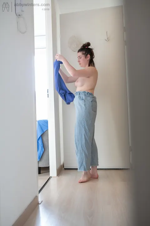Australian Amateur PAWG Poses in Jeans and Panties – photo 15 of 21